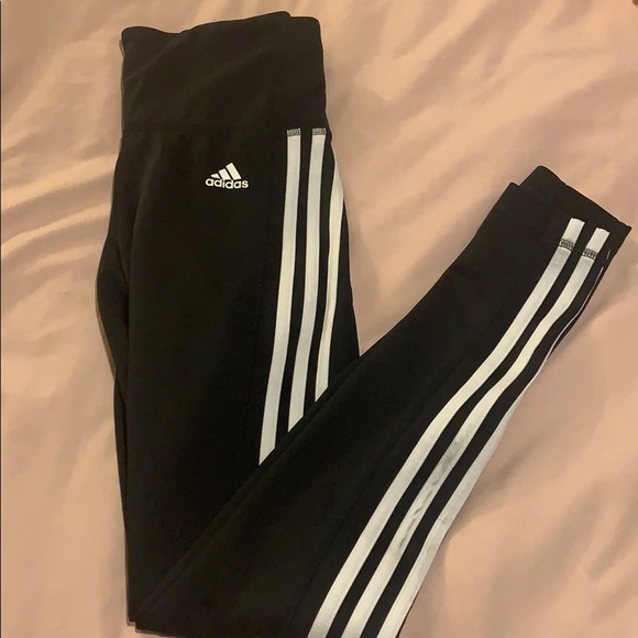 Small Adidas leggings - Picture 1 of 3